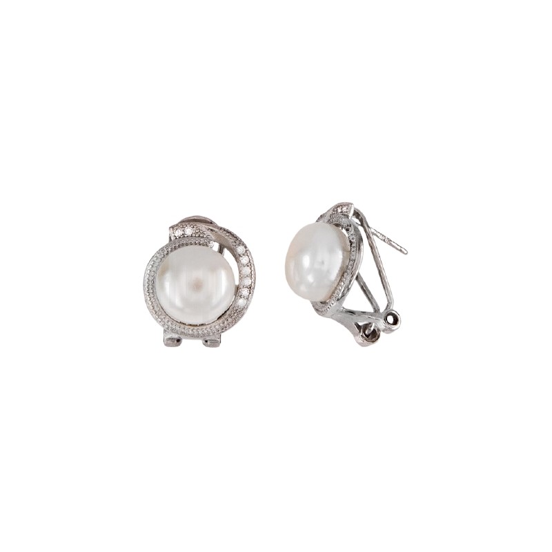 Pendiente de plata con perla y circonitas
Tamaño 15mm
Fabricado en plata de primera ley 
Este producto se entrega estuchado y