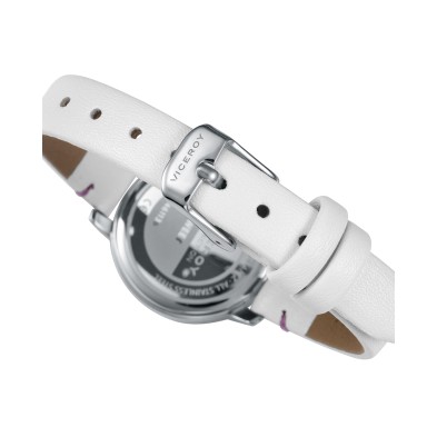 Reloj viceroy para niña con caja de acero y corra de piel blanca, con numeros y segundero en morados.
Smartband en color blanco