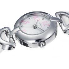 Reloj viceroy 46808-05 para niña.
Caja en acero con los numeros en rosa y correa de piel blanca.