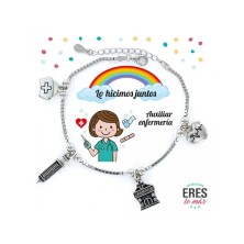 Pulsera de la auxiliar de enfermeria