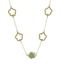 Collar para mujer con 5 margaritas,&nbsp;con piedra verde en el centro.<BR>Fabricado en oro de 18 kilates, largo 42 cm.