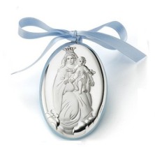Medalla de cuna oval Virgen del Carmen celeste.<BR>El tamaño de esta medalla de cuna es de 9.50 cm de alto y 6.5 cm de ancho.<BR