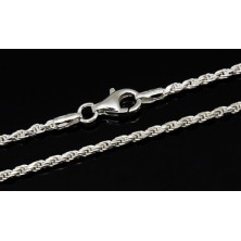 Cadena cordon de plata 45cm<BR>Esta cadena es de tipo cordon de 2 mm de ancho y con cierre de mosqueton<BR>Tiene un largo de 45 