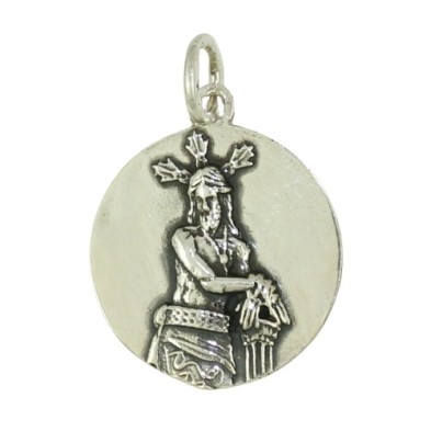 <STRONG>Medalla Cristo de los Gitanos plata 18 mm.<BR></STRONG>Esta medalla del cristo de los gitanos mide 18 mm de diamatro y e <STRONG>Medalla Cristo de los Gitanos plata 18 mm.<BR></STRONG>Esta medalla del cristo de los gitanos mide 18 mm de diamatro y e