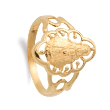 Anillo calado de la Virgen del Rocio, tamaño de la Vigen 17x12 mm.<BR>Fabricado en oro de 18 kilates.