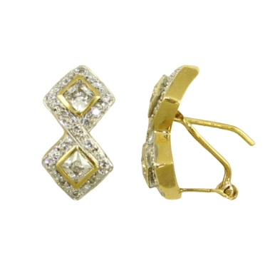 <p><strong>Pendiente Mujer</strong> (7)<strong><br />Oro amarillo y Blanco </strong>18 kilates<br />Tamaño total : 18 x 10 mm<br