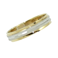 <STRONG>Alianza 4mm bicolor oro 18k</STRONG>. <STRONG>Alianza</STRONG> fabricada en <STRONG>oro </STRONG>de <STRONG>18 kilates</