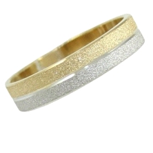 <STRONG>Alianza</STRONG> <STRONG>oro blanco y amarillo 18k</STRONG> en<STRONG> 4mm</STRONG>. <STRONG>Alianza</STRONG> para <STRO