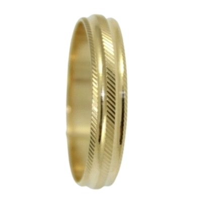 <STRONG>Alianza oro 18klts</STRONG> 4mm rayada. <STRONG>Alianza </STRONG>de boda fabricada en oro de <STRONG>18 kilates</STRONG>