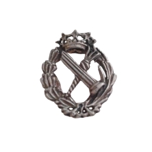 Emblema profesional de Filosofía y Letras.&nbsp;Insignia profesional fabricada en plata de primera ley (925 milesimas). Insignia