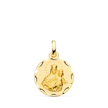 <p>Diametro 18mm. Fabricado en Oro de 18 Kilates<br />Este producto se entrega estuchado y envuelto para regalo<br /><span>Entre