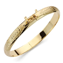 <STRONG>Pulsera media caña 8mm&nbsp;tallada oro 18k</STRONG> <BR>Pulsera media caña&nbsp;tallada&nbsp;8mm oro 18k <BR>Detalles t