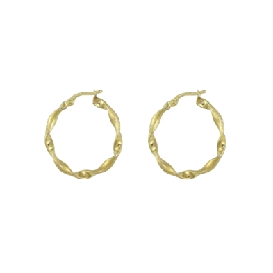 <STRONG>Pendientes aro oro 9k 15 mm rizados</STRONG>. Estos bonitos <STRONG>aros</STRONG> son <STRONG>rizados</STRONG> con una p <STRONG>Pendientes aro oro 9k 15 mm rizados</STRONG>. Estos bonitos <STRONG>aros</STRONG> son <STRONG>rizados</STRONG> con una p