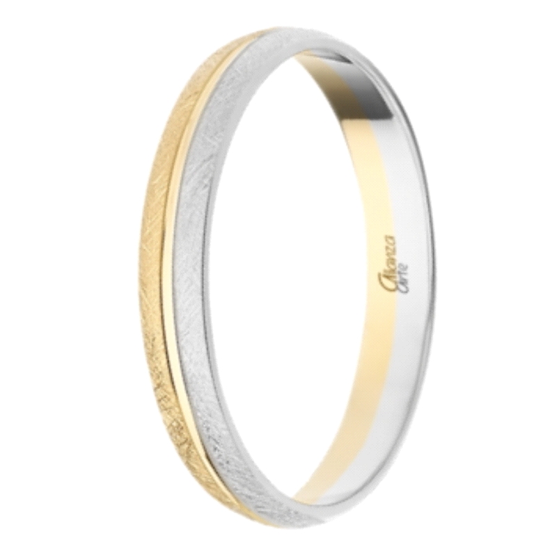 <STRONG>Alianza 9 kilates bicolor&nbsp;3mm media caña diamantada<BR>Alianza oro 9 kilates</STRONG> 3mm con acabado diamantado, m