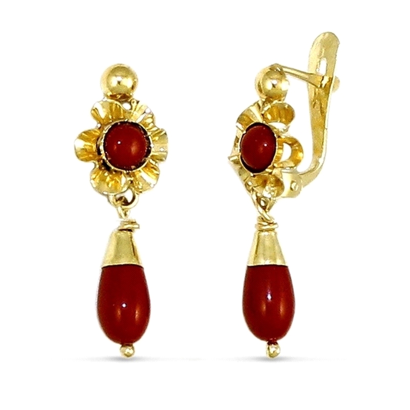 <STRONG>Pendiente arquillo coral oro 18 kilates.</STRONG><BR>Pendiente cubana coral con un largo de 25 mm y 8 mm en su parte mas