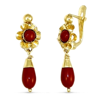 <STRONG>Pendiente cubana coral oro 18 kilates.</STRONG><BR>Pendiente arquillo coral con un largo de 28 mm y 8 mm en su parte mas