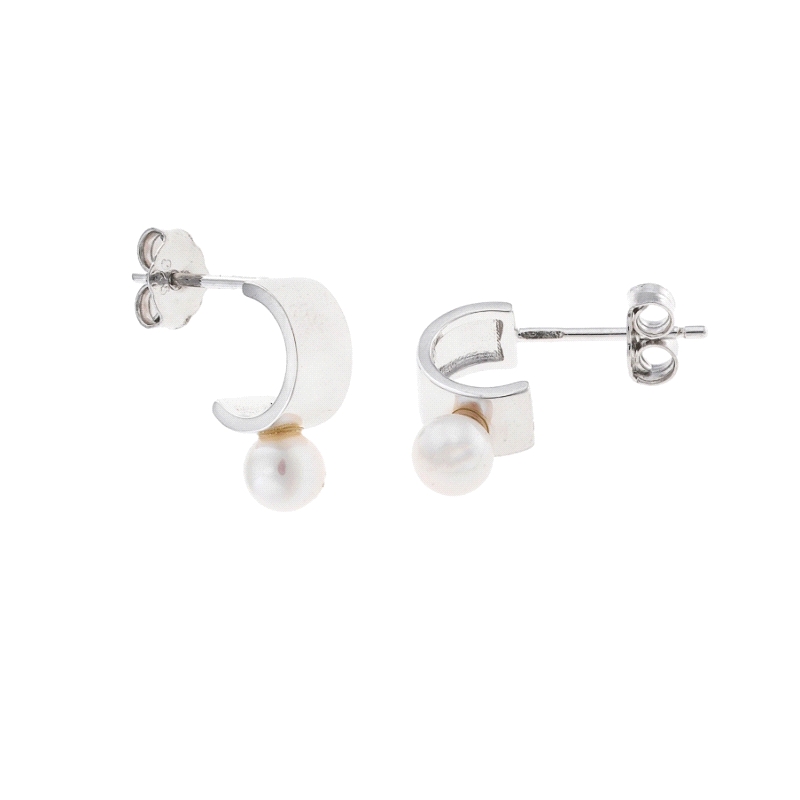 <STRONG>Pendiente Salvatore mujer con perla 272A0058.<BR>Pendiente</STRONG> para <STRONG>mujer Sarvatore</STRONG> liso con forma