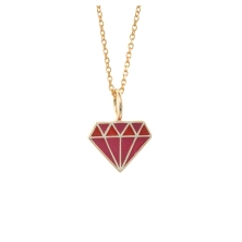 Collar fabricado en plata de 1ª ley.
Chapado en oro con colgante de diamante esmaltado.