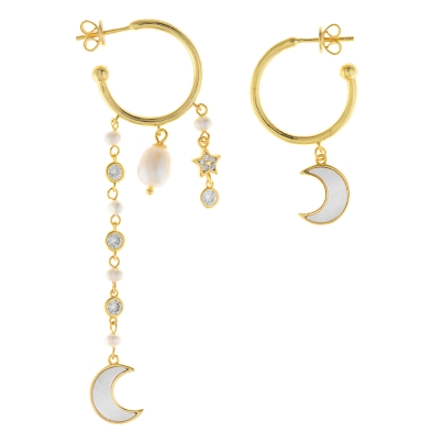 Pendiente aro fabricado en plata de 1ª Ley, chapado en oro.
Con luna de nacar, perlas y circonitas.