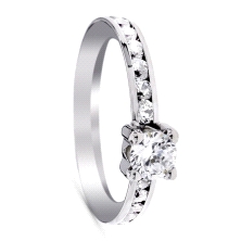 Anillo solitario oro blanco 9 kilates <BR>Solitario con circonita central de 5mm y laterales con circonitas<BR>Fabricado en oro 