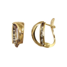 <p><strong>Pendiente de Mujer</strong> (7)<br />Fabricado en <strong>Oro de 9 Kilates</strong> <br />Formando medio Arco<br /> T