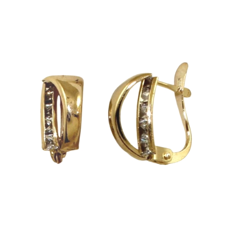 <p><strong>Pendiente de Mujer</strong> (7)<br />Fabricado en <strong>Oro de 9 Kilates</strong> <br />Formando medio Arco<br /> T