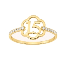 <STRONG>Anillo de 15 Anos oro 18k.<BR>Anillo</STRONG> de <STRONG>15 años</STRONG> con forma de nube calada con circonitas por lo